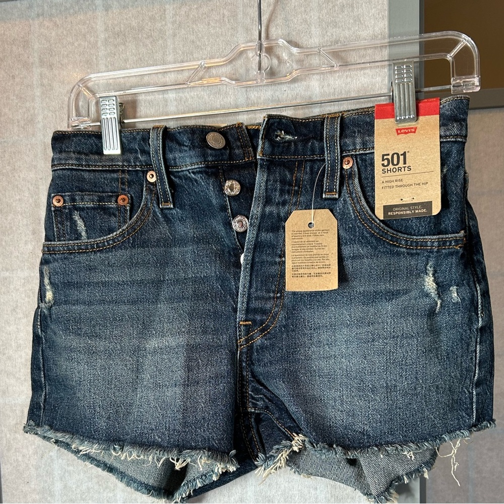 NWT Levi’s 501 button fly jeans shorts - Picture 1 of 5